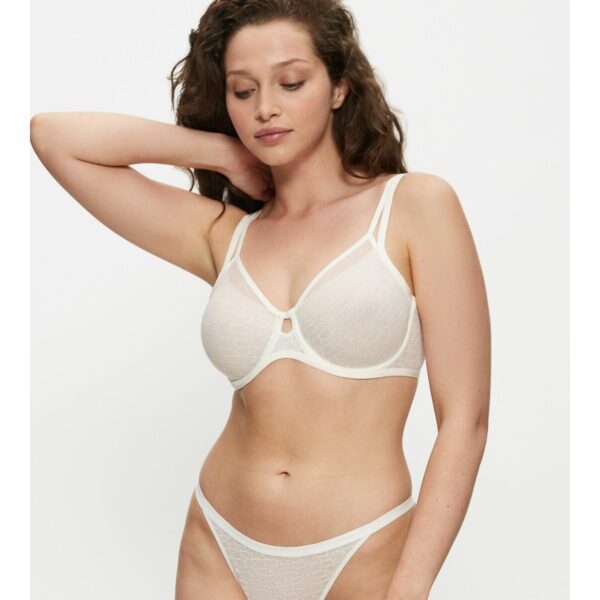 triumph-signature-sheer-slivochniy-1